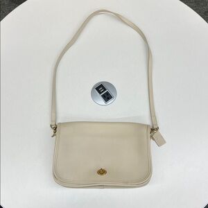 Vintage Coach cream bone leather crossbody bag purse ridgefield flap turn lock